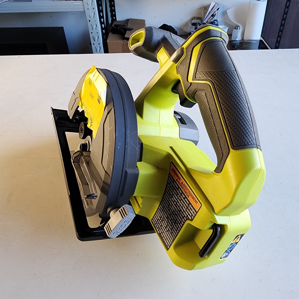 18V Cordless 5-1/2 in. Circular Saw 18V Cordless 5-1/2 in. Circular Saw